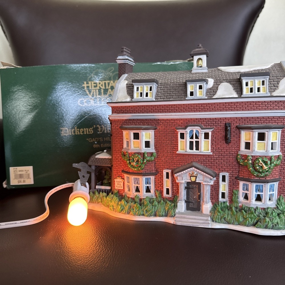 Dept 56 Heritage Dickens Village Series Gad's Hill Place 6th Ed 1997 5753-5